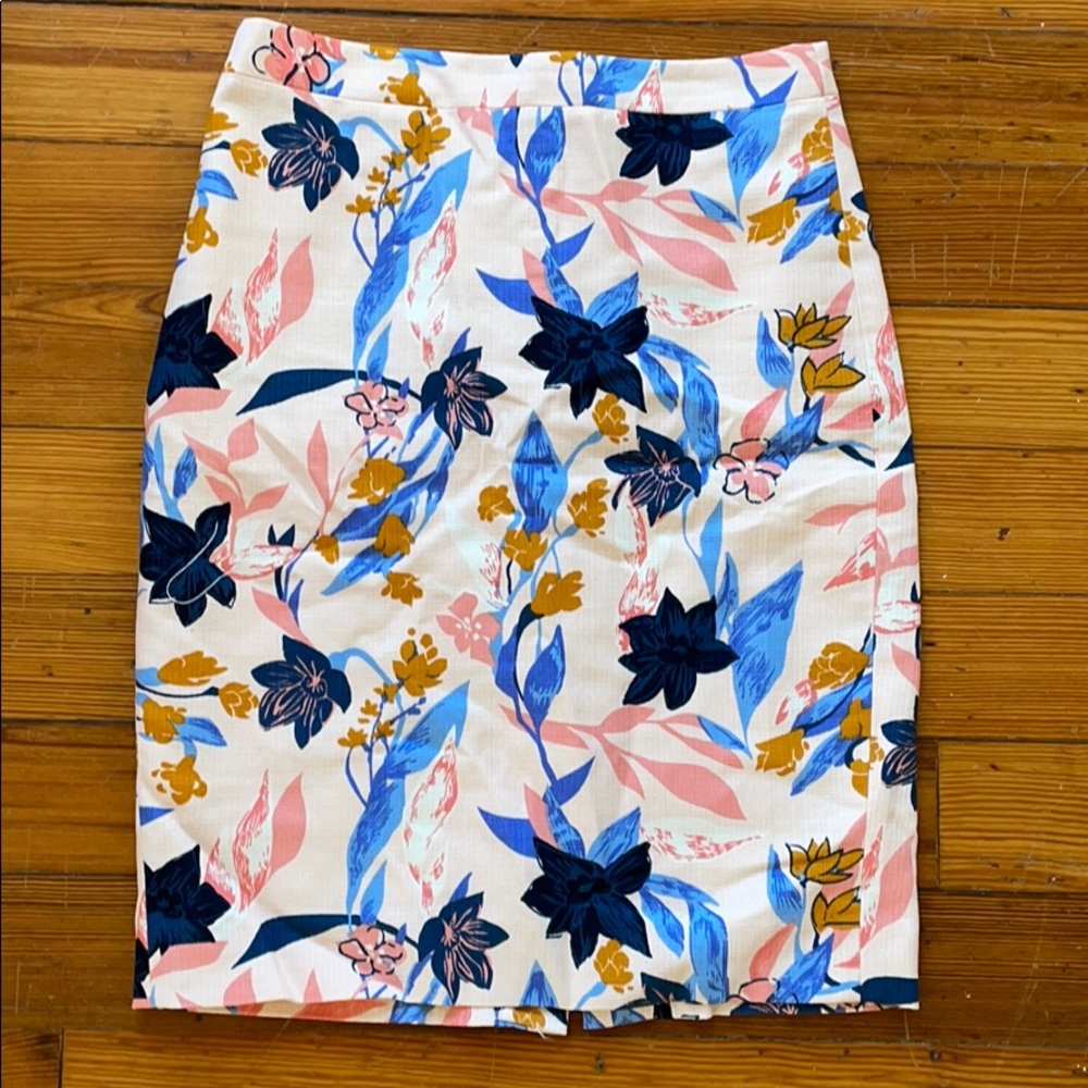 Floral pencil skirt